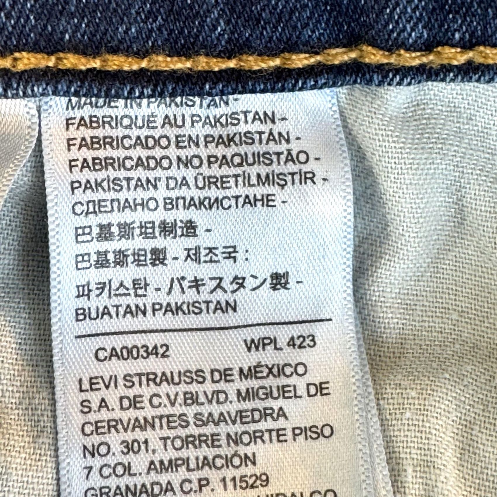 Levi's Levi's 511 Jeans Mens 40x32 Blue Slim Fit Stretch Denim Whiskered Classic Jeans Adjustable Inseam 32in Regular Size 40W 32L Mens Size US 40 / EU 56 - 4 Thumbnail