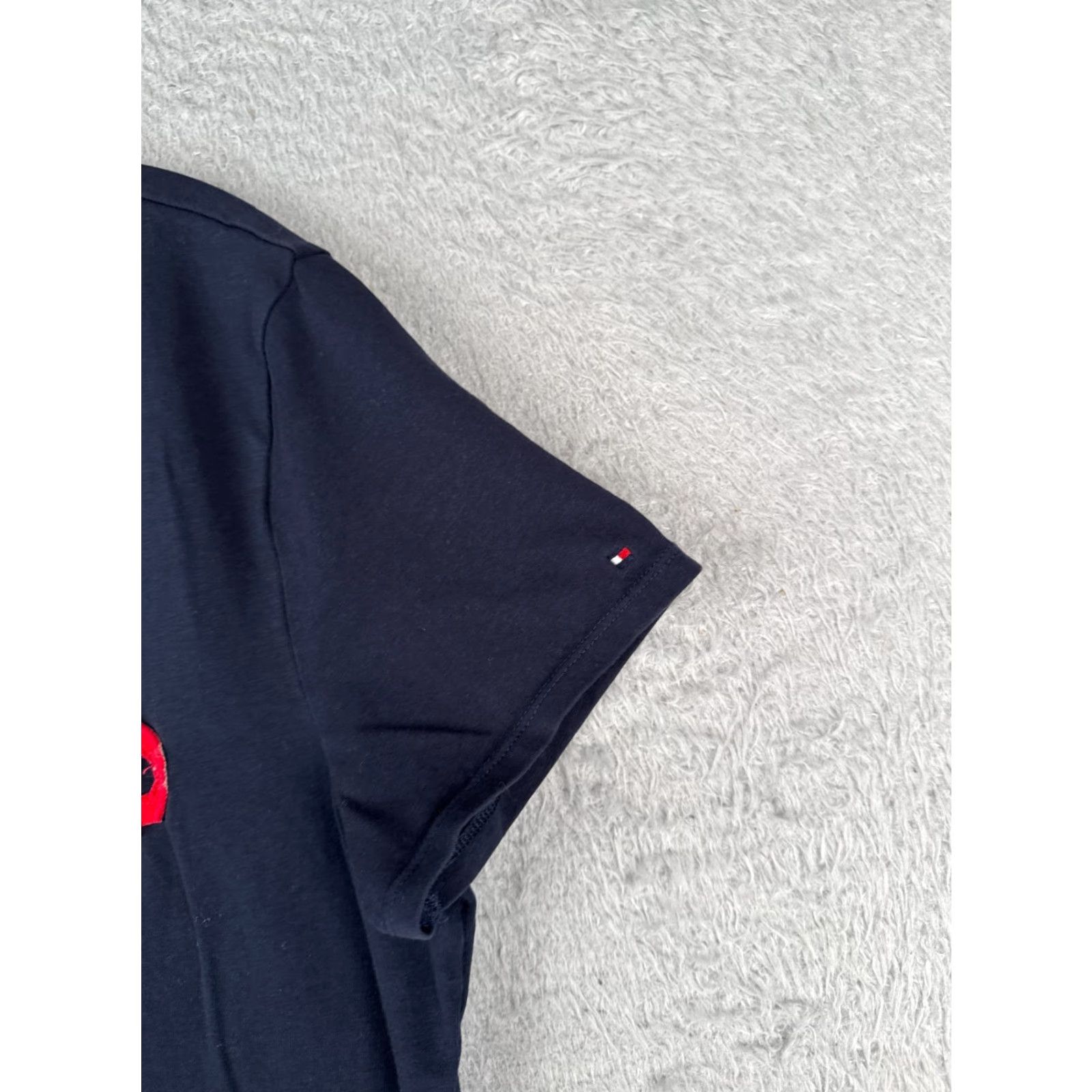 Tommy Hilfiger VINTAGE Tommy Hilfiger T-Shirt Women Large Blue Short Sleeve Cotton Jersey Casual Shirt Size L / US 10 / IT 46 - 2 Thumbnail