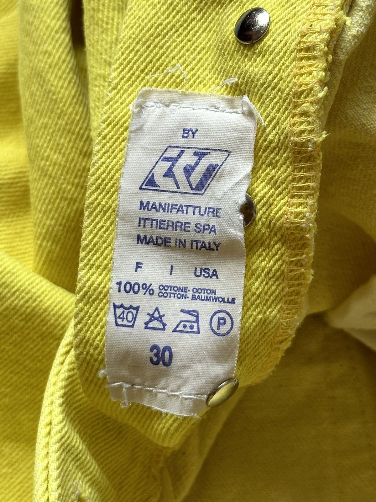 Versace Jeans Couture Vintage Y2K Versace Jeans Couture Yellow Pants Trousers 30 Size 30" / US 8 / IT 44 - 12 Thumbnail