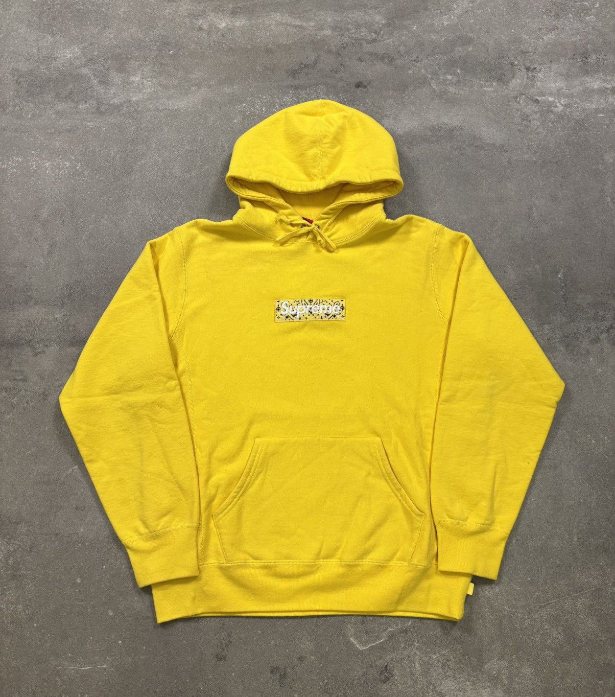 Supreme Supreme Bandana Box Logo Hooded Sweatshirt (FW19) Size US L / EU 52-54 / 3 - 1 Thumbnail