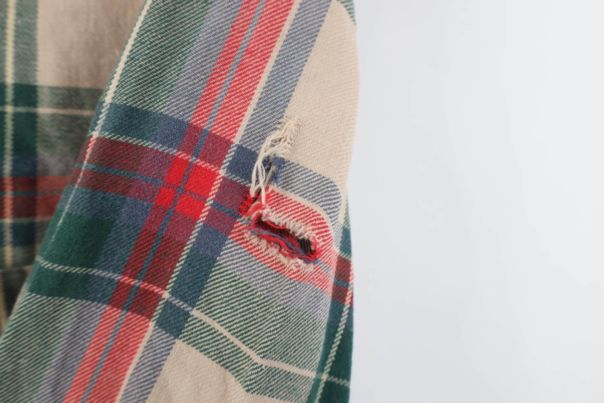 Vintage Vintage 70s Macys Flannel Collared Button Shirt Plaid Size US M / EU 48-50 / 2 - 4 Thumbnail