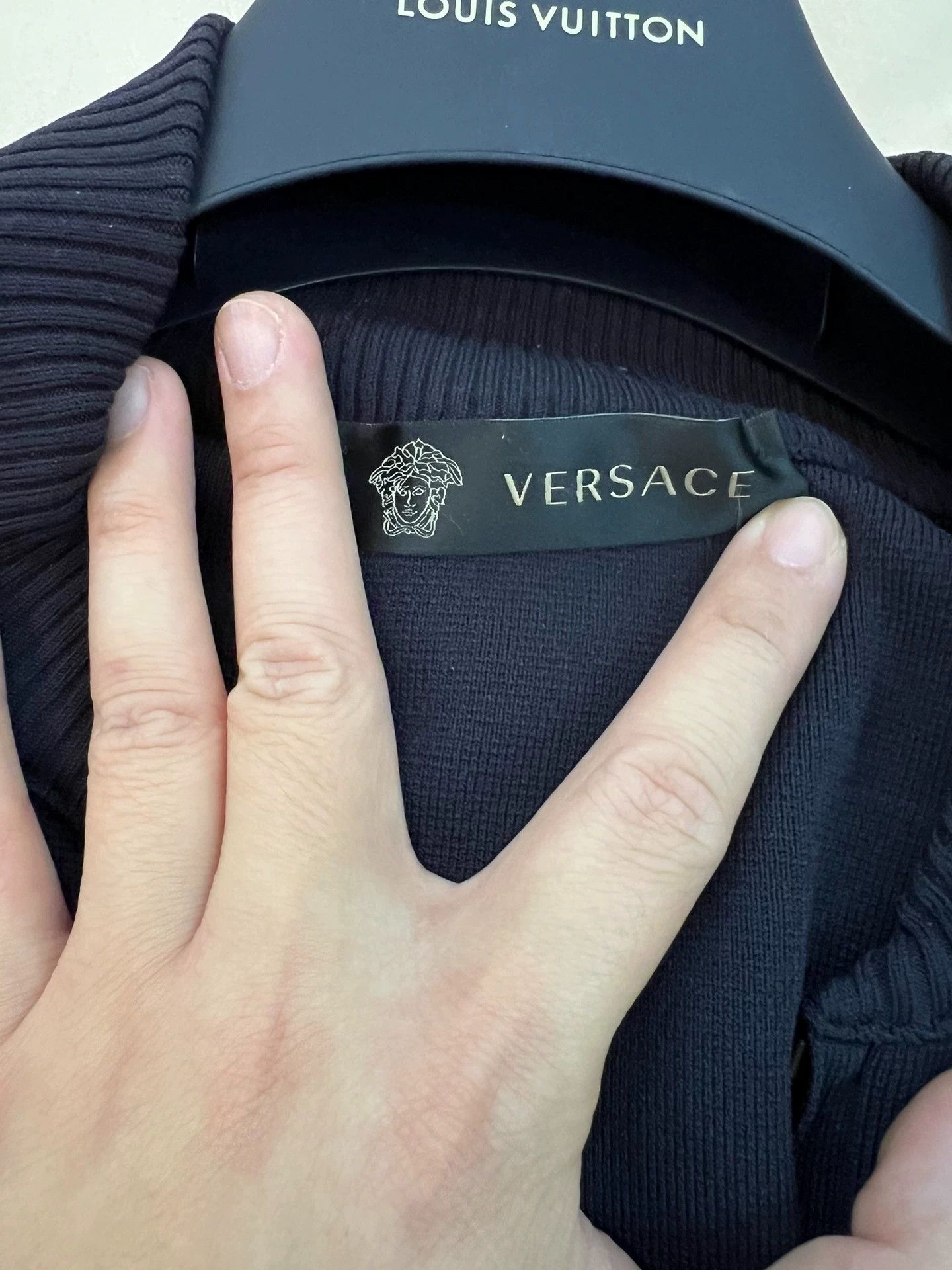 Versace Versace Logo Cardigan Size 52 (New, Authentic, Classic) Size US L / EU 52-54 / 3 - 4 Thumbnail