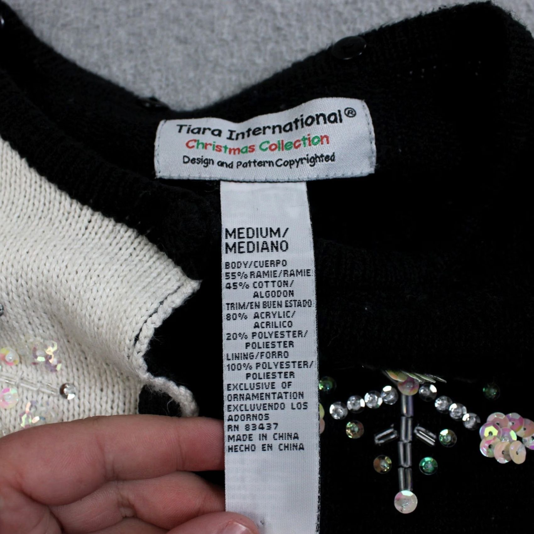 Vintage Tiara International Cardigan Sweater Women Medium Black Snowflake Ramie Blend Christmas Size M / US 6-8 / IT 42-44 - 3 Thumbnail