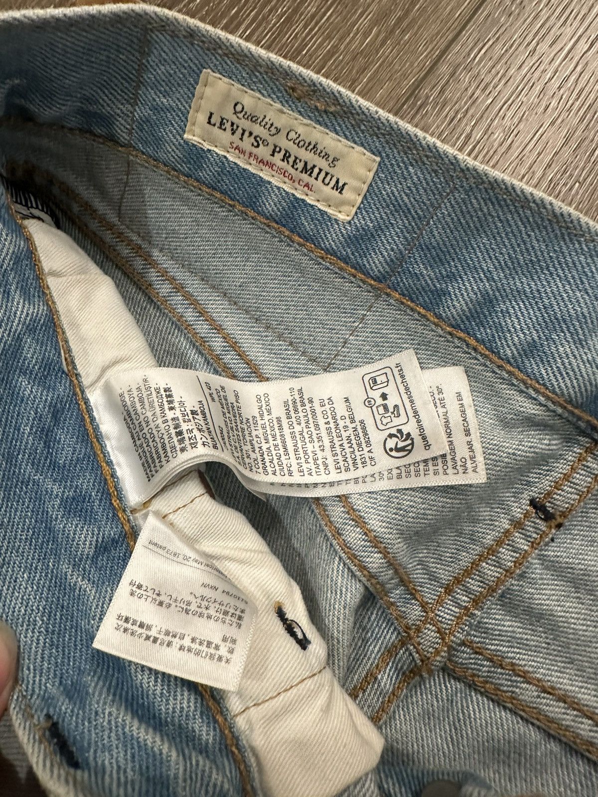 Levi's Levi’s 501 Premium knee ripped jeans 29/32 Size US 29 - 5 Thumbnail