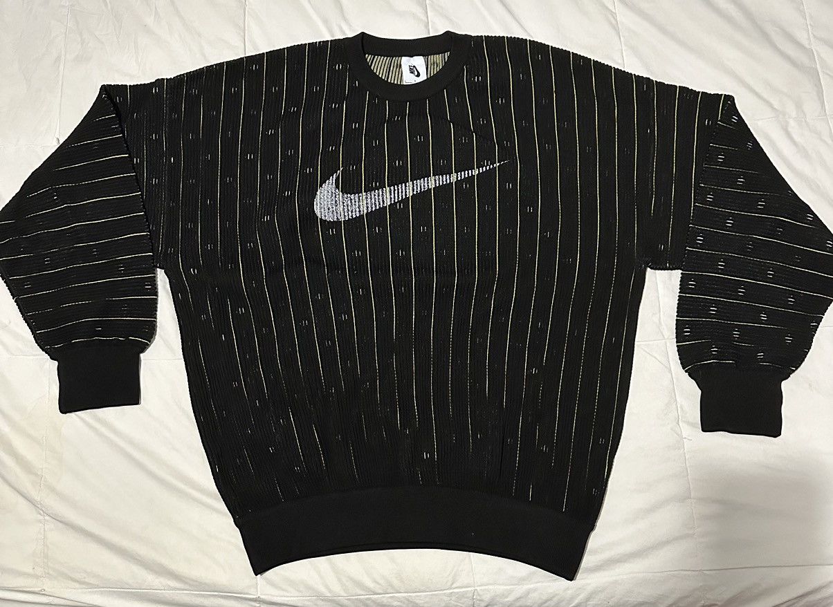 image of Nikelab Made In Italy Sweater Crewneck Size Large in Black, Men's
