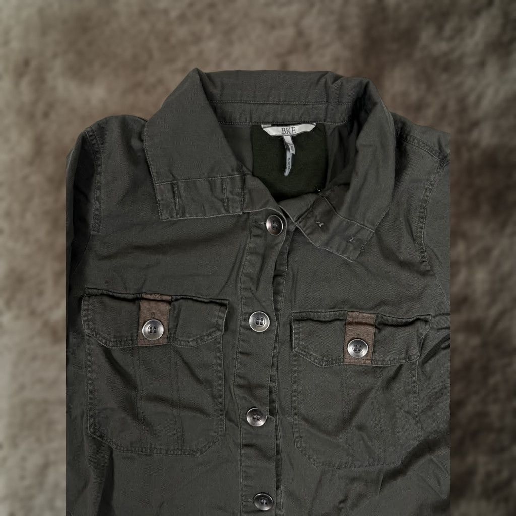 Vintage BKE Buckle Women's Button Front Shirt Small Green Military Twill Pockets Utility Size S / US 4 / IT 40 - 1 Thumbnail
