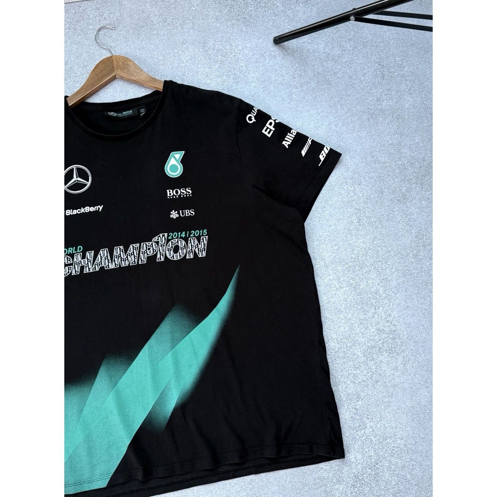 Mercedes-Benz Mercedes-Benz Formula 1 Racing T-Shirt Mens XXL Black Crew Neck Short Sleeve Hugo Boss Champion AMG Petronas Nike? Size US XXL / EU 58 / 5 - 4 Thumbnail