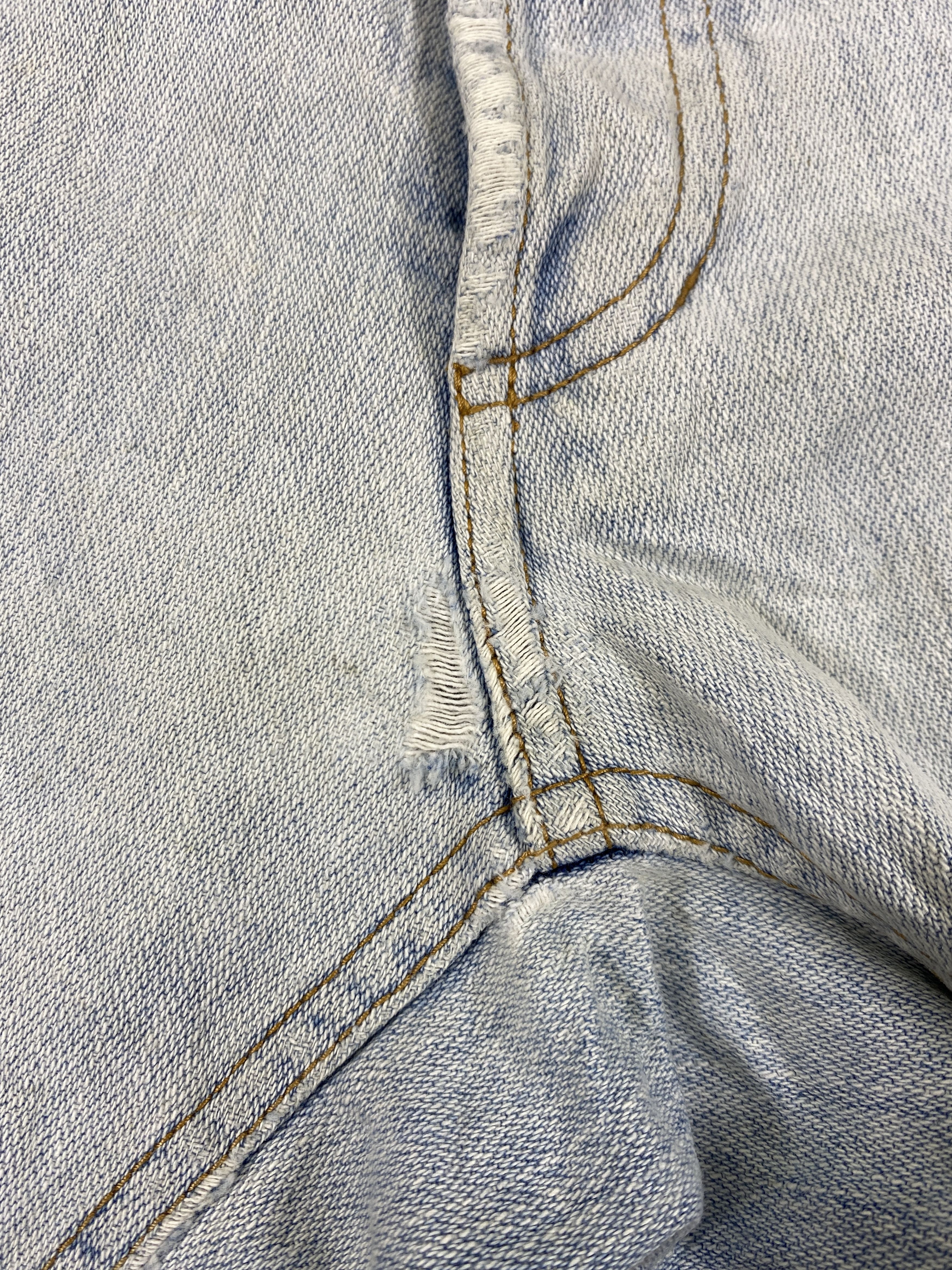 Alpinestars Vintage Alpinestars Distressed Jeans 33x31 Denim- JN3820 Size US 33 - 7 Thumbnail