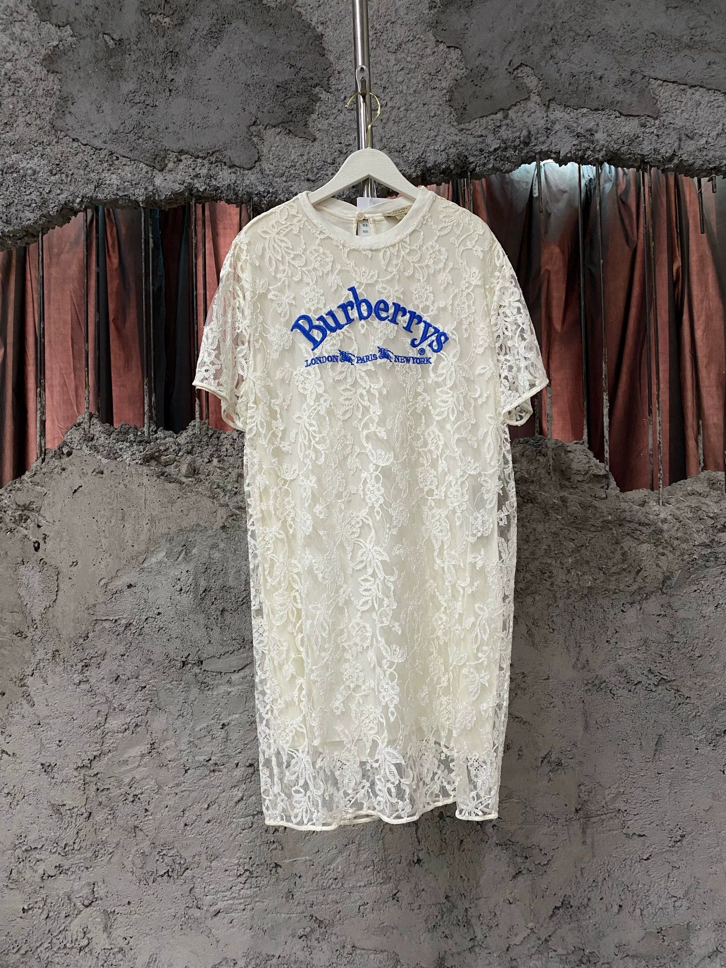 Burberry Burberry lace dress new size 36 Size XS / US 0-2 / IT 36-38 - 1 Thumbnail
