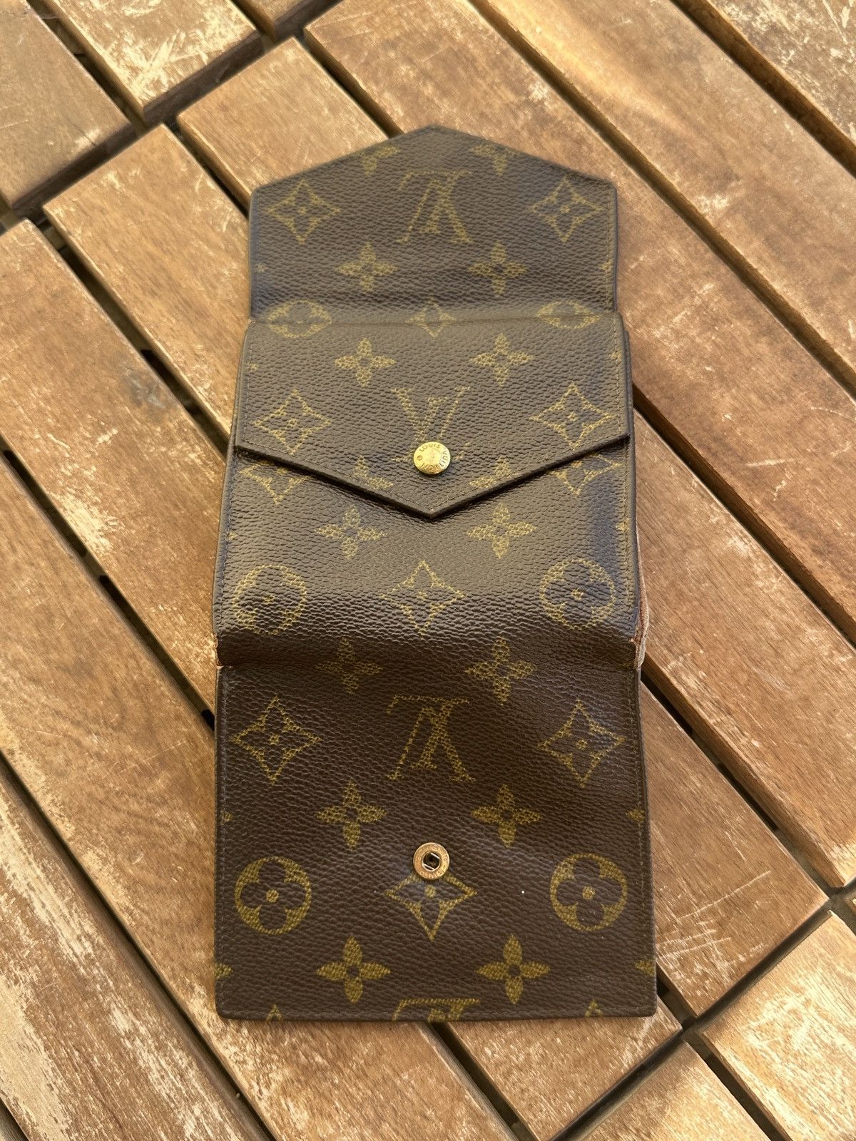 Louis Vuitton Authentic Vintage Louis Vuitton Monogram Elise Wallet Size ONE SIZE - 8 Thumbnail