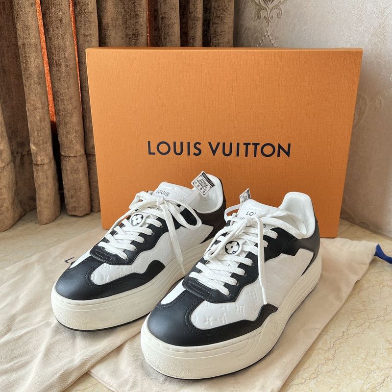 Louis Vuitton Louis Vuitton Groovy Leather Low-Top Sneakers 0079 Size US 9 / EU 42 - 1 Thumbnail