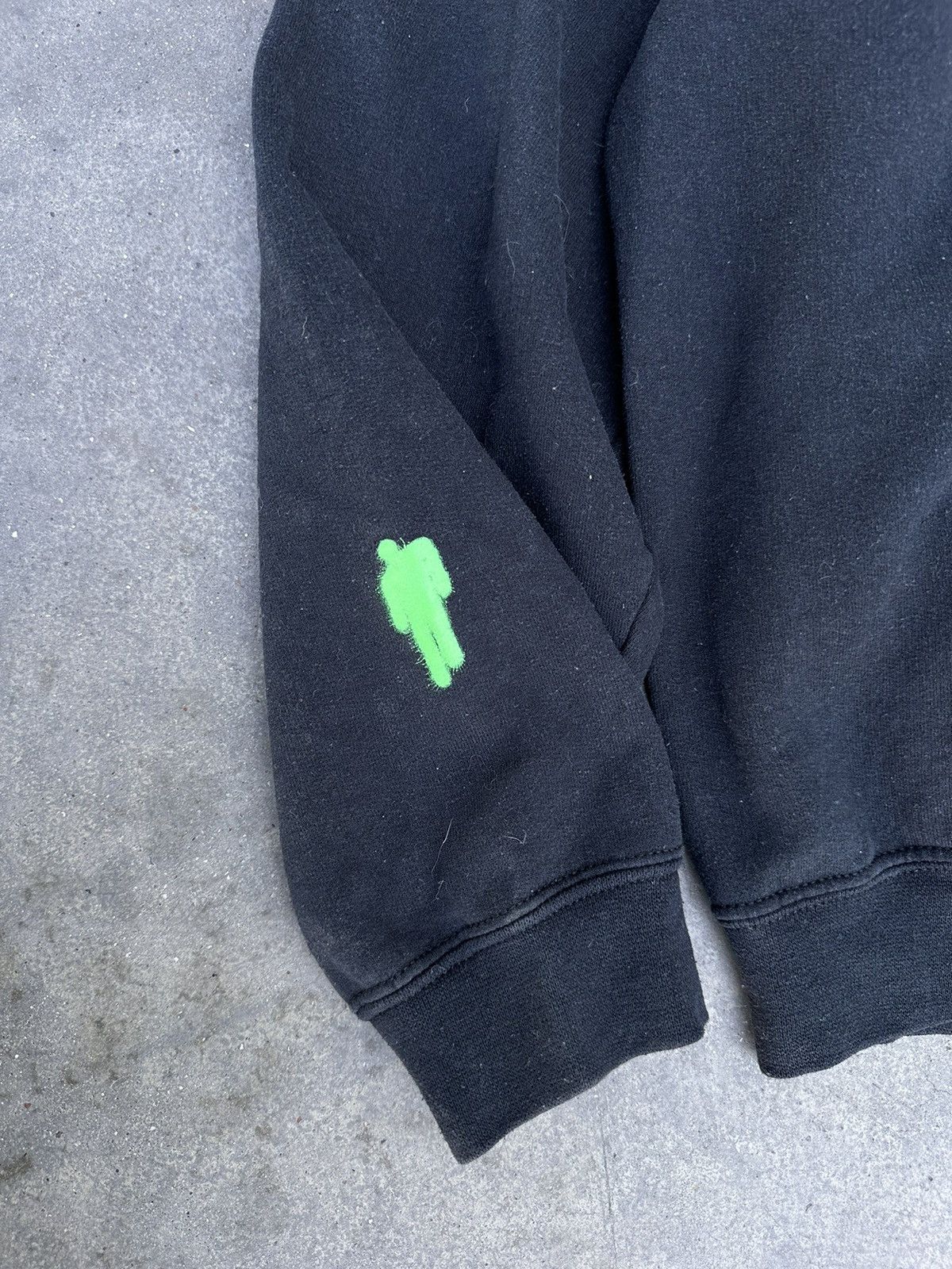 Billie Eilish Billie Eilish 2019 Alien Hoodie Size US L / EU 52-54 / 3 - 6 Thumbnail