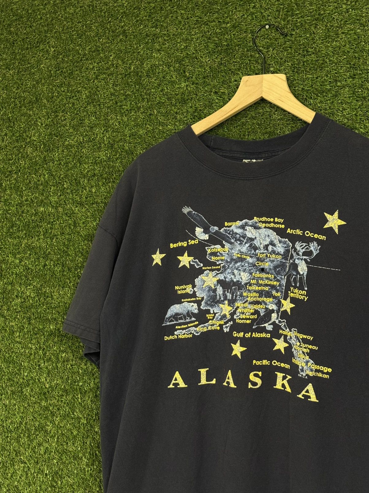 Hanes Vintage Hanes Beefy Alaska Star Distressed Logo Tee USA XL Size US XL / EU 56 / 4 - 2 Thumbnail