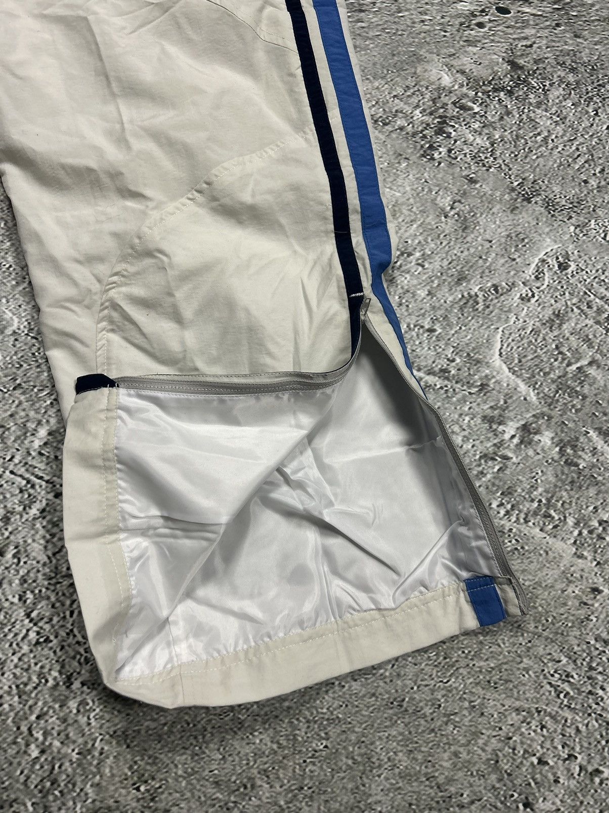 Nike × Vintage Nike track suit vintage white nylon pants jacket drill Y2K Size US XL / EU 56 / 4 - 9 Thumbnail