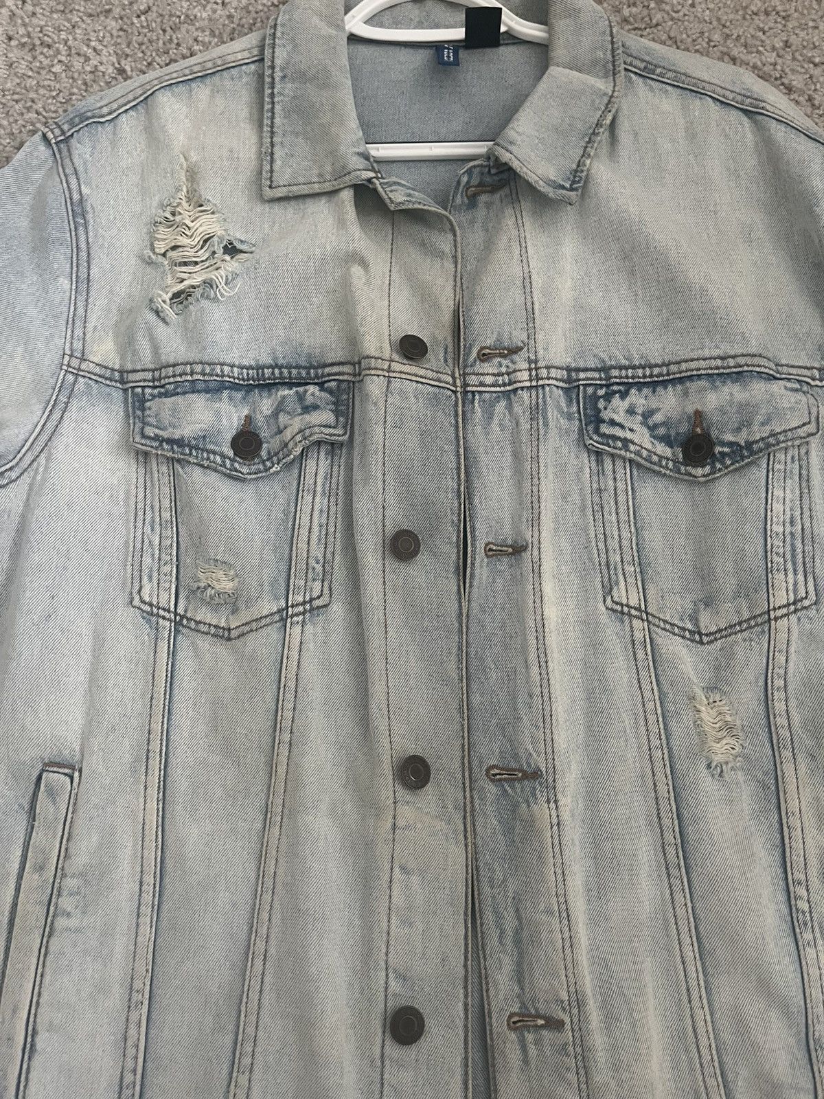 H&M H&M x Distressed Denim Jacket Size US M / EU 48-50 / 2 - 2 Thumbnail