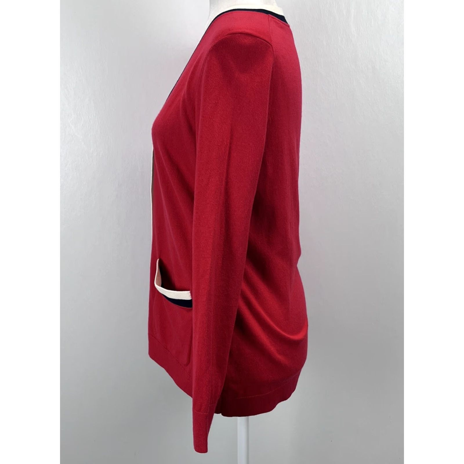 Talbots Talbots Cardigan Sweater Petite Sz Medium Red Pearl Buttons Vneck Classic Size M / US 6-8 / IT 42-44 - 2 Thumbnail