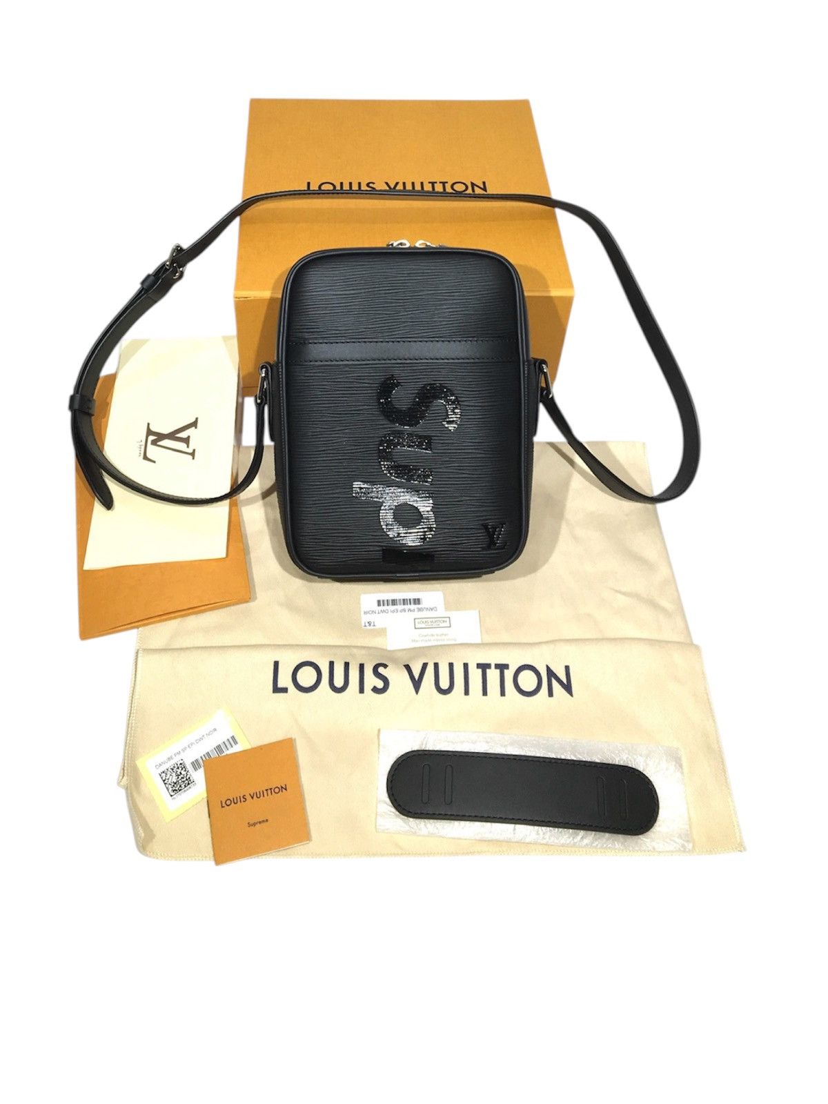 Louis Vuitton × Supreme Louis Vuitton X Supreme Danube PM EPI Leather Cross Body Bag Size ONE SIZE - 1 Thumbnail