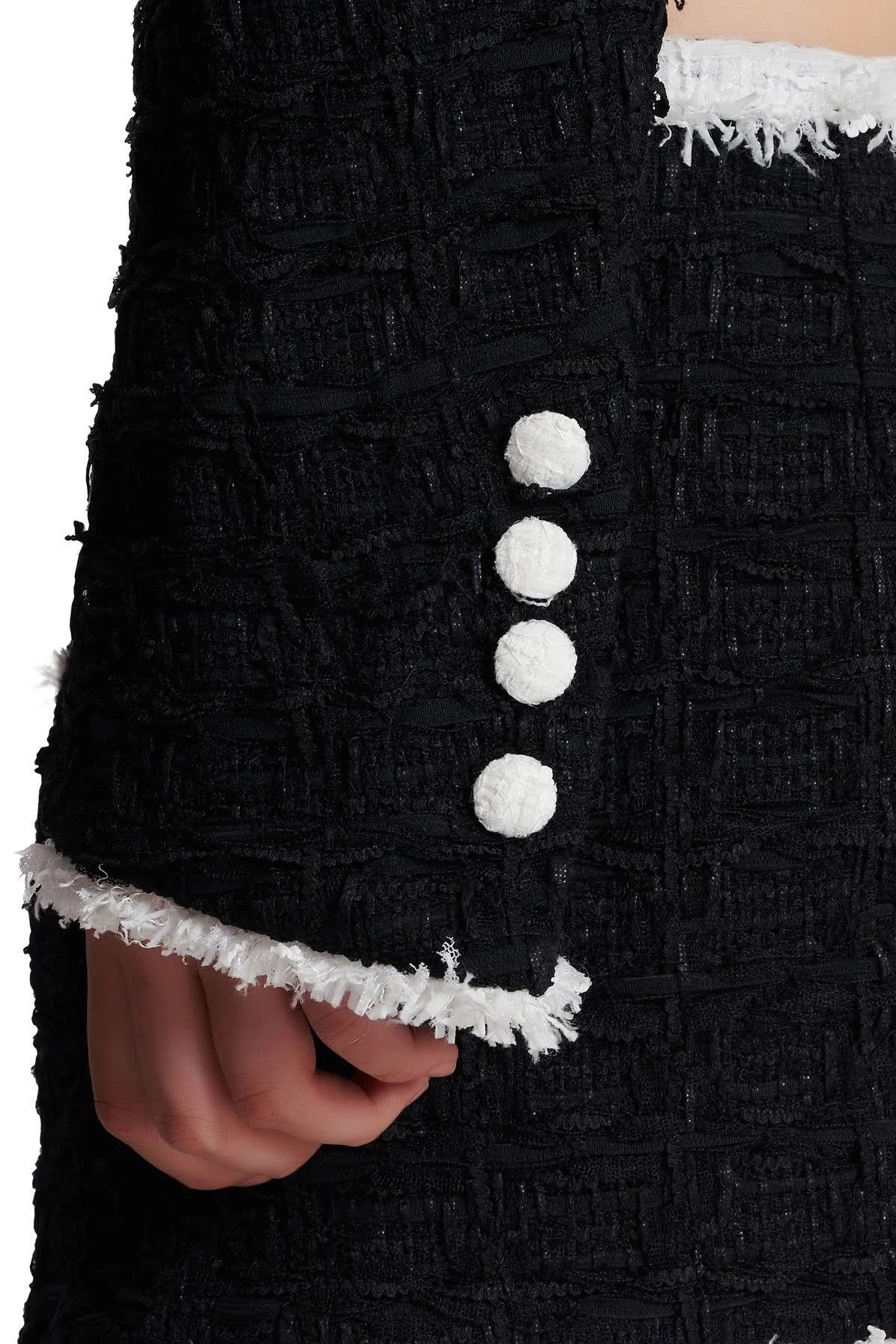 o1srvl11e0524 Tweed Cropped Jacket in Black