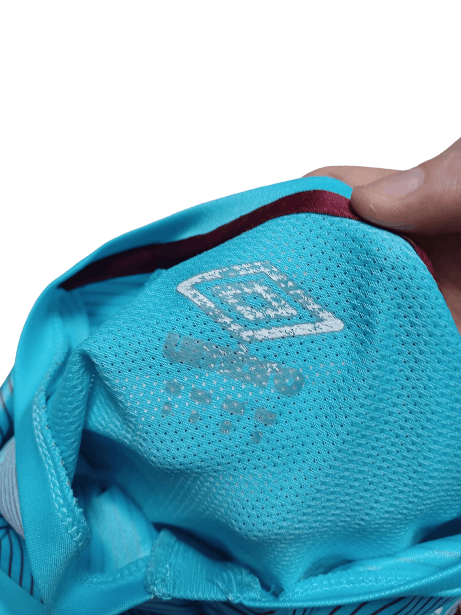Umbro ALEXANDER SONG #4 WEST HAM VINTAGE UMBRO 2016 JERSEY Size US S / EU 44-46 / 1 - 6 Thumbnail