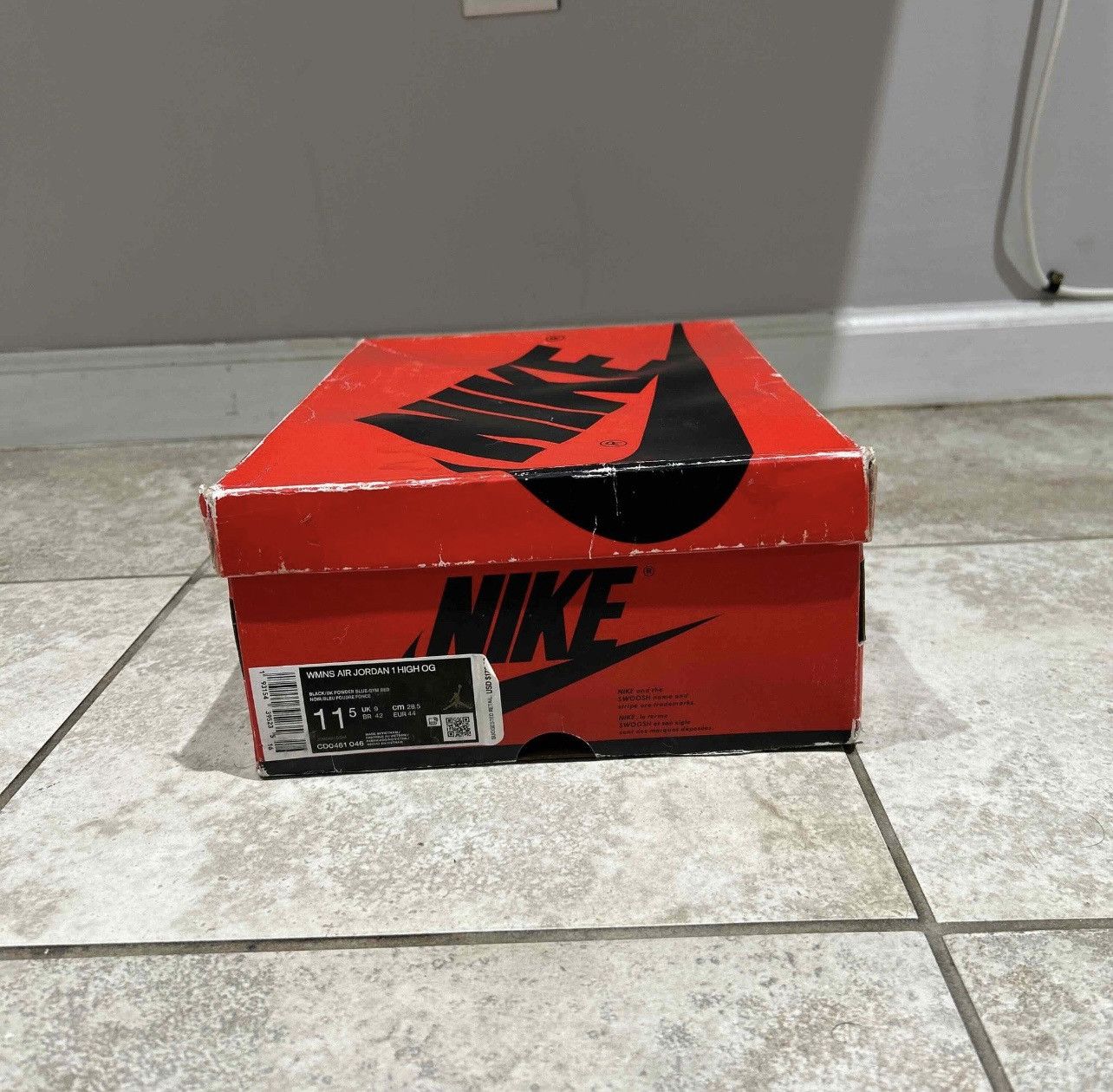 Nike WMNS AIR JORDAN 1 HIGH OG “NC to CHI” Size US 11.5 / EU 44-45 - 3 Thumbnail