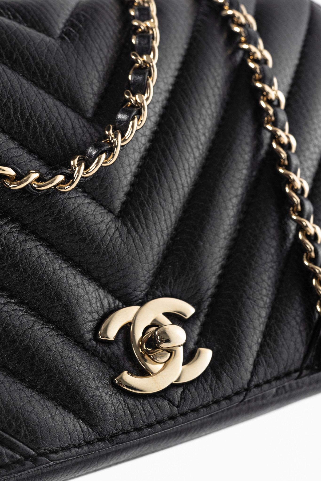Chanel Chanel 17B Small Chevron Statement Mini Rectangle Flap Bag Size ONE SIZE - 9 Thumbnail
