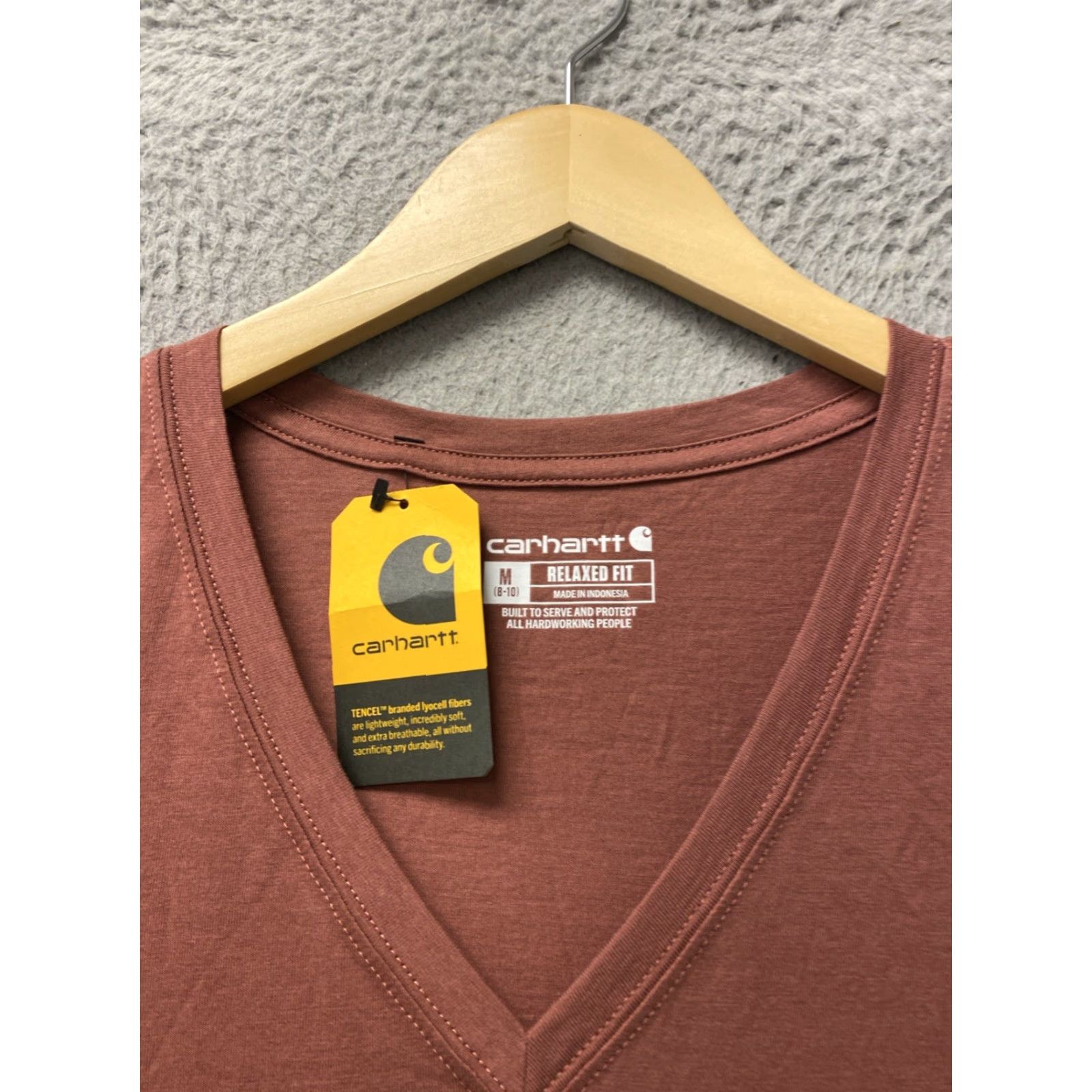 Carhartt VINTAGE Carhartt Women's T-Shirt Short Sleeve Graphic Tee Lightweigt Moss Red Medium Size 32" / US 10 / IT 46 - 3 Thumbnail