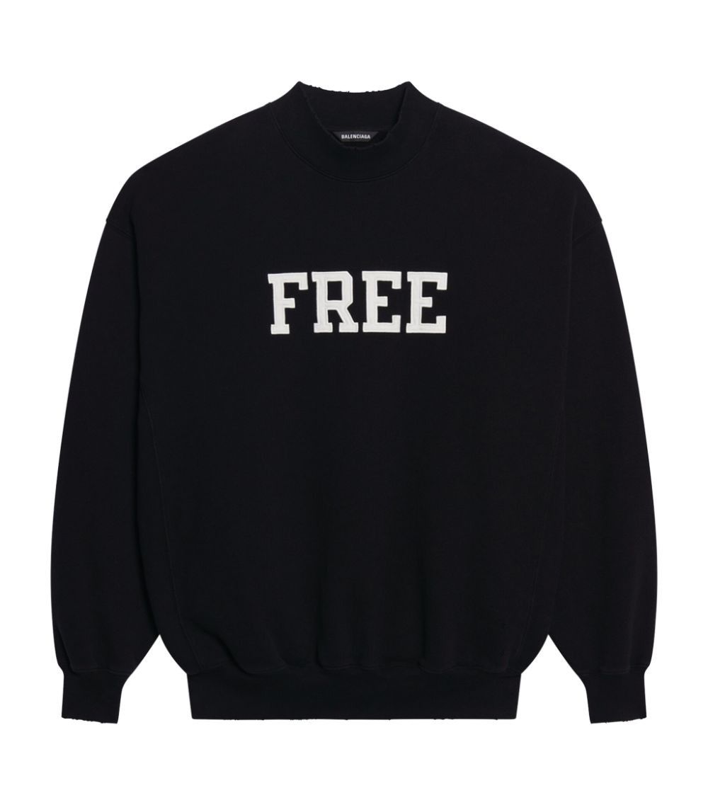 oc11z0124 Free Crewneck in Black