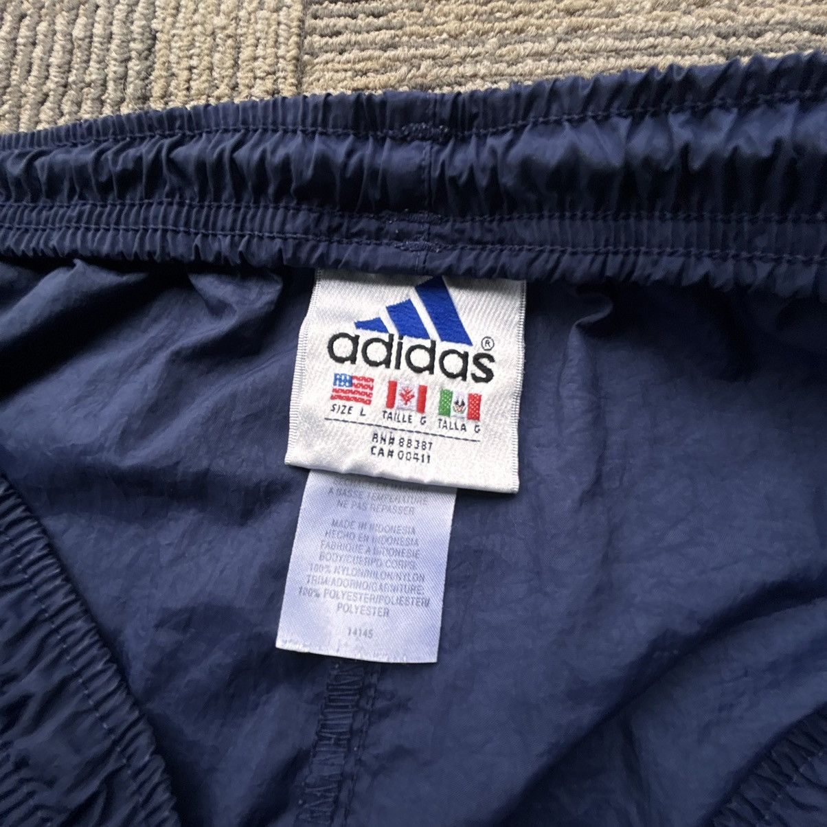 Adidas Adidas Vtg 90’s Windbreaker Nylon Track Pants Size US 36 / EU 52 - 3 Thumbnail