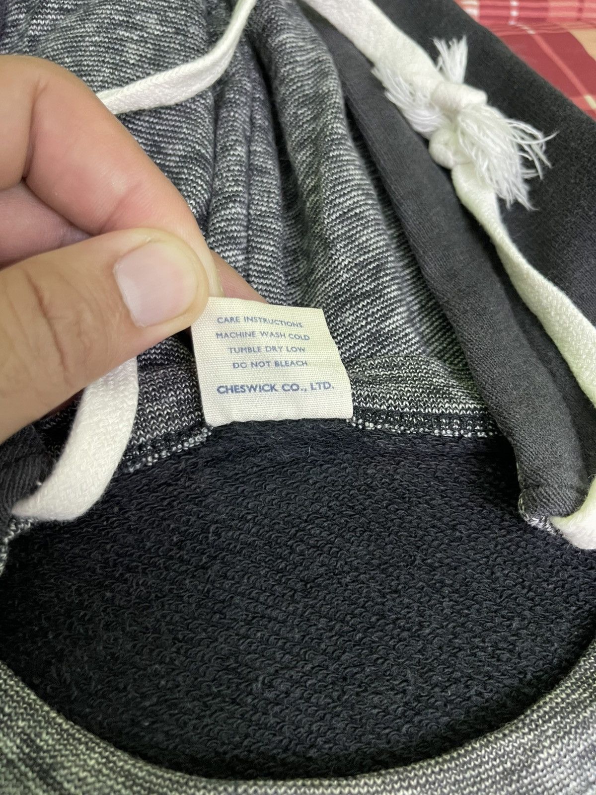 Toyo Enterprises Vintage Cheswick Co. LTD by Toyo Enterprise Sun Faded Hoodie Size US M / EU 48-50 / 2 - 14 Thumbnail
