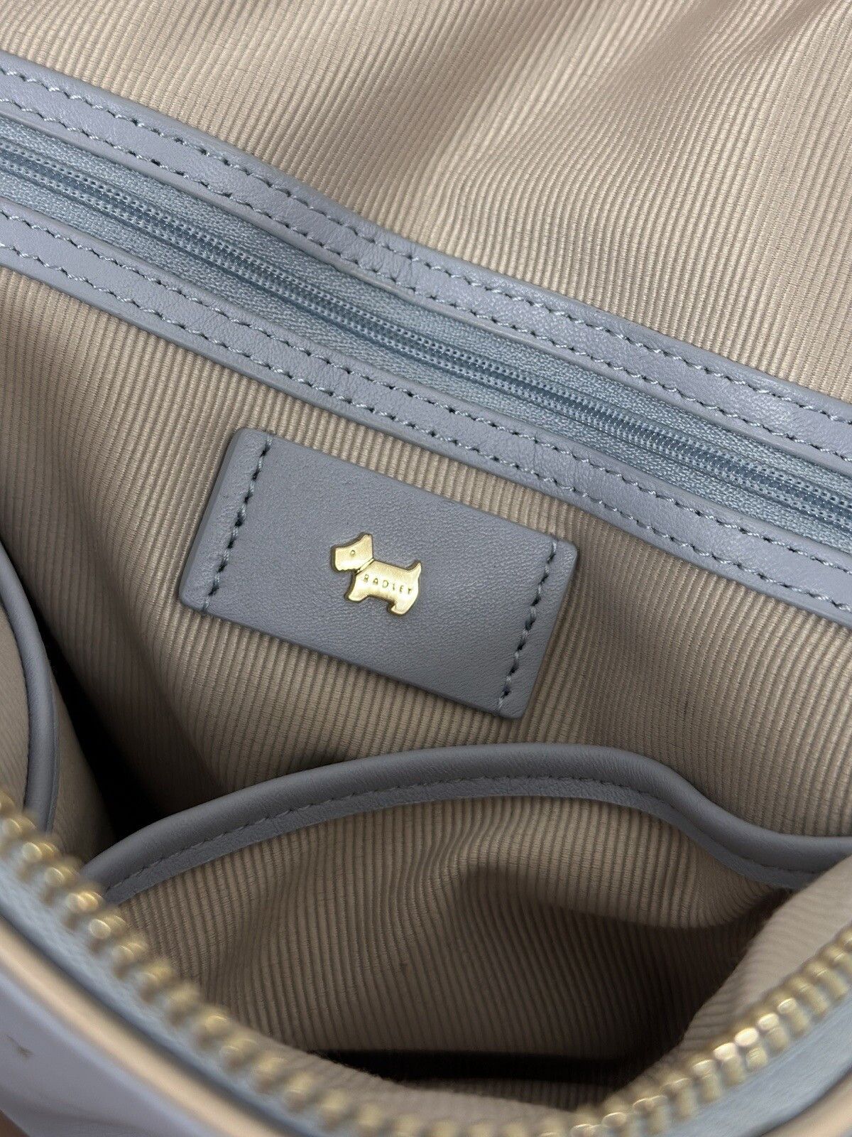 Other Radley Leather Blue Bovine Real Leather Hand Bag Size ONE SIZE - 11 Thumbnail