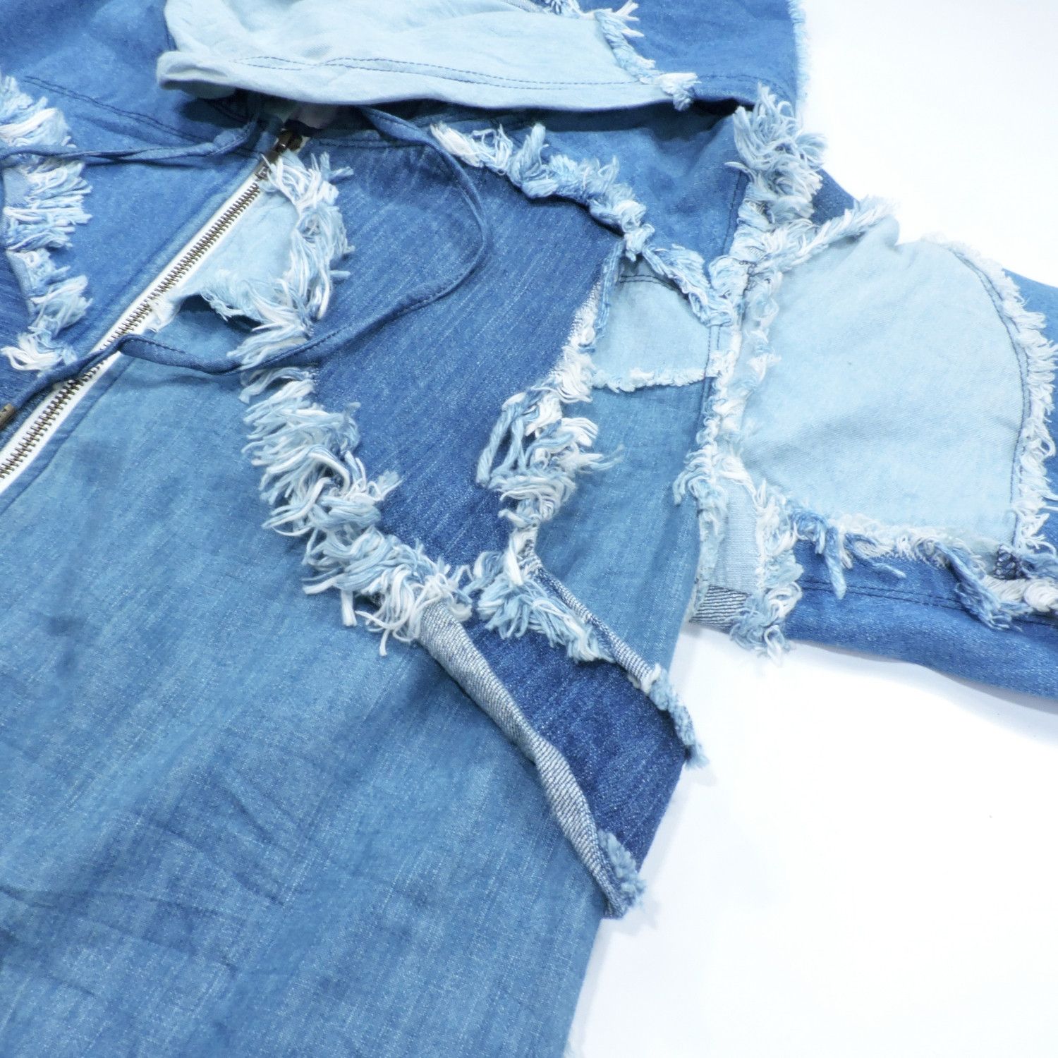 Nozomi Ishiguro NOZOMI ISHIGURO RECONSTRUCTED AVANT GARDE DENIM ZIP-HOODIE Size US M / EU 48-50 / 2 - 11 Thumbnail