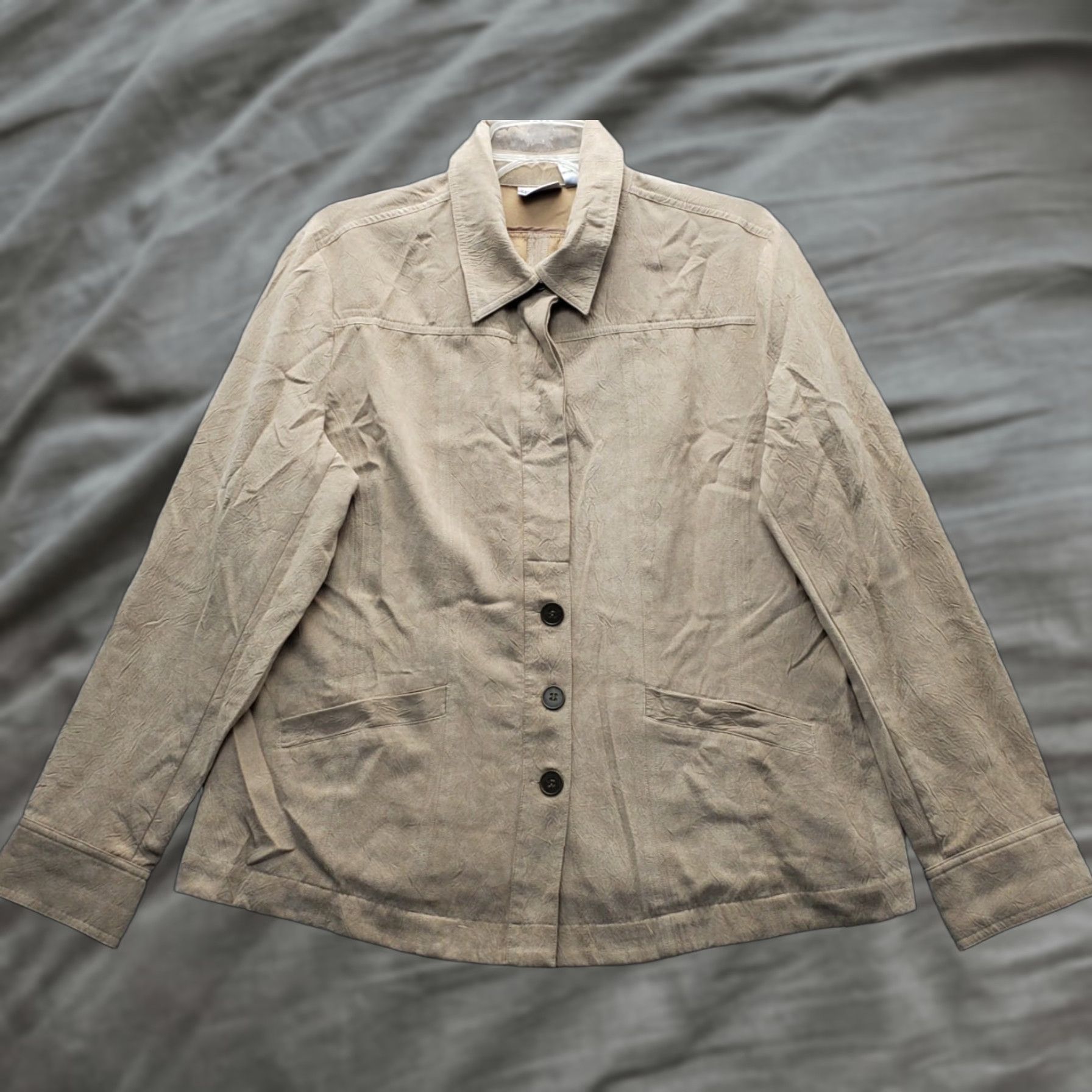 Vintage Chico's Jacket Womens Size 2 Tan Lightweight Long Sleeve Collared Button Front Jacket Mens? Womens? Size XS / US 0-2 / IT 36-38 - 1 Thumbnail