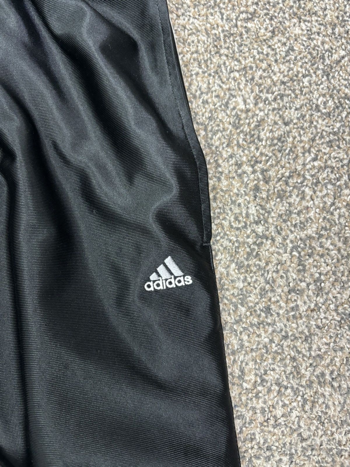 Adidas Vintage adidas hoops basketball black tear away track pants Size US 32 / EU 48 - 2 Thumbnail