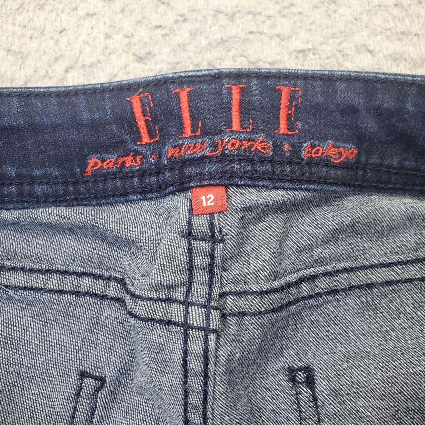 Vintage ELLE Womens Jeans Skinny Blue Denim Stretch 12 Paris New York Tokyo Vintage: No 28.25" Inseam 5-Pocket Waist 33.5" 38.5" Outseam Regular Size 34" / US 12 / IT 48 - 7 Thumbnail
