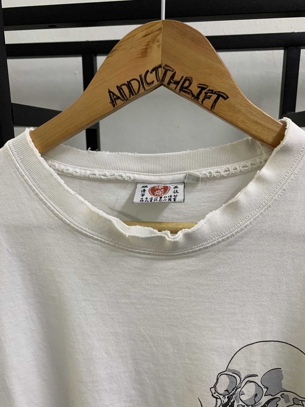 Hysteric Glamour 🔥HOT🔥 JAPANESE SKULL BACK-HIT DISTRESSED TEE Size US M / EU 48-50 / 2 - 7 Thumbnail