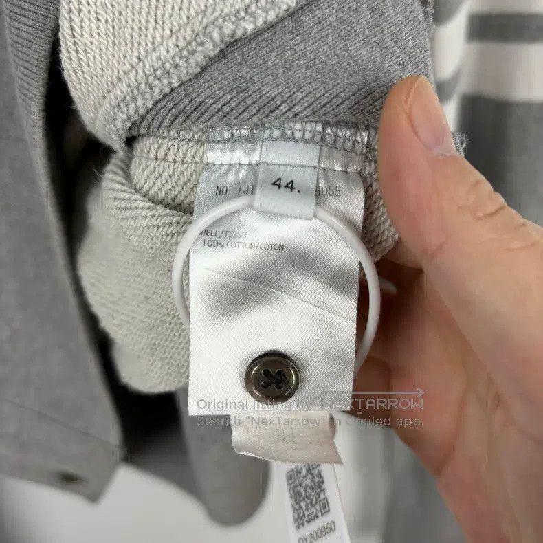 Thom Browne Thom Browne Gray Four Stripe Sweatshirt Size US S / EU 44-46 / 1 - 4 Thumbnail