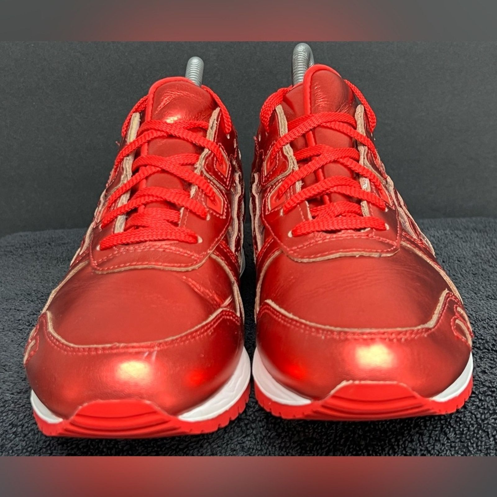 Asics Womens Asics Gel Lyte III Metallic Shoes WORN ONCE CHRISTMAS Size US 7.5 / IT 37.5 - 5 Thumbnail