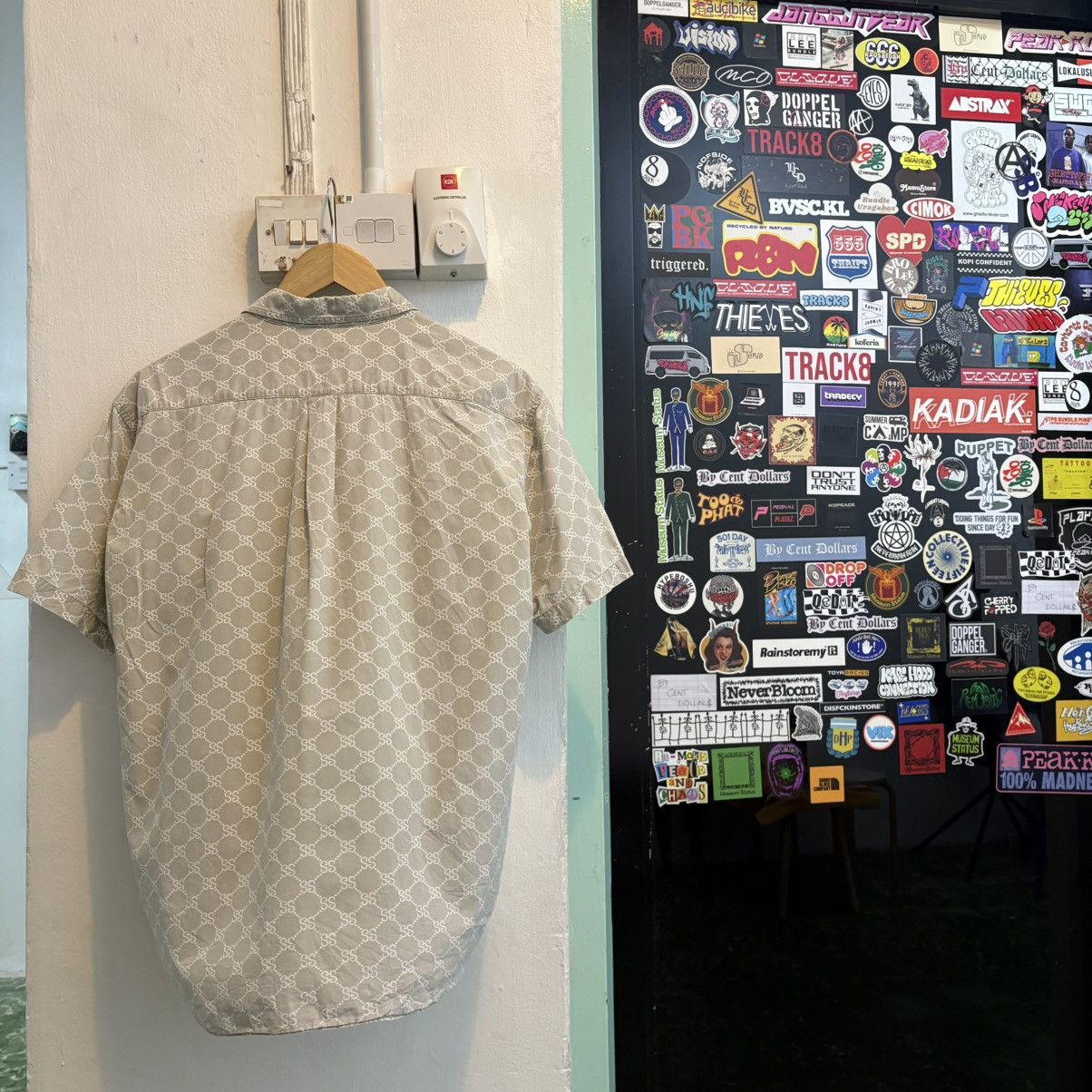 Stussy Super Rare Stussy Rip Off Gucci Button Ups Size US M / EU 48-50 / 2 - 8 Thumbnail