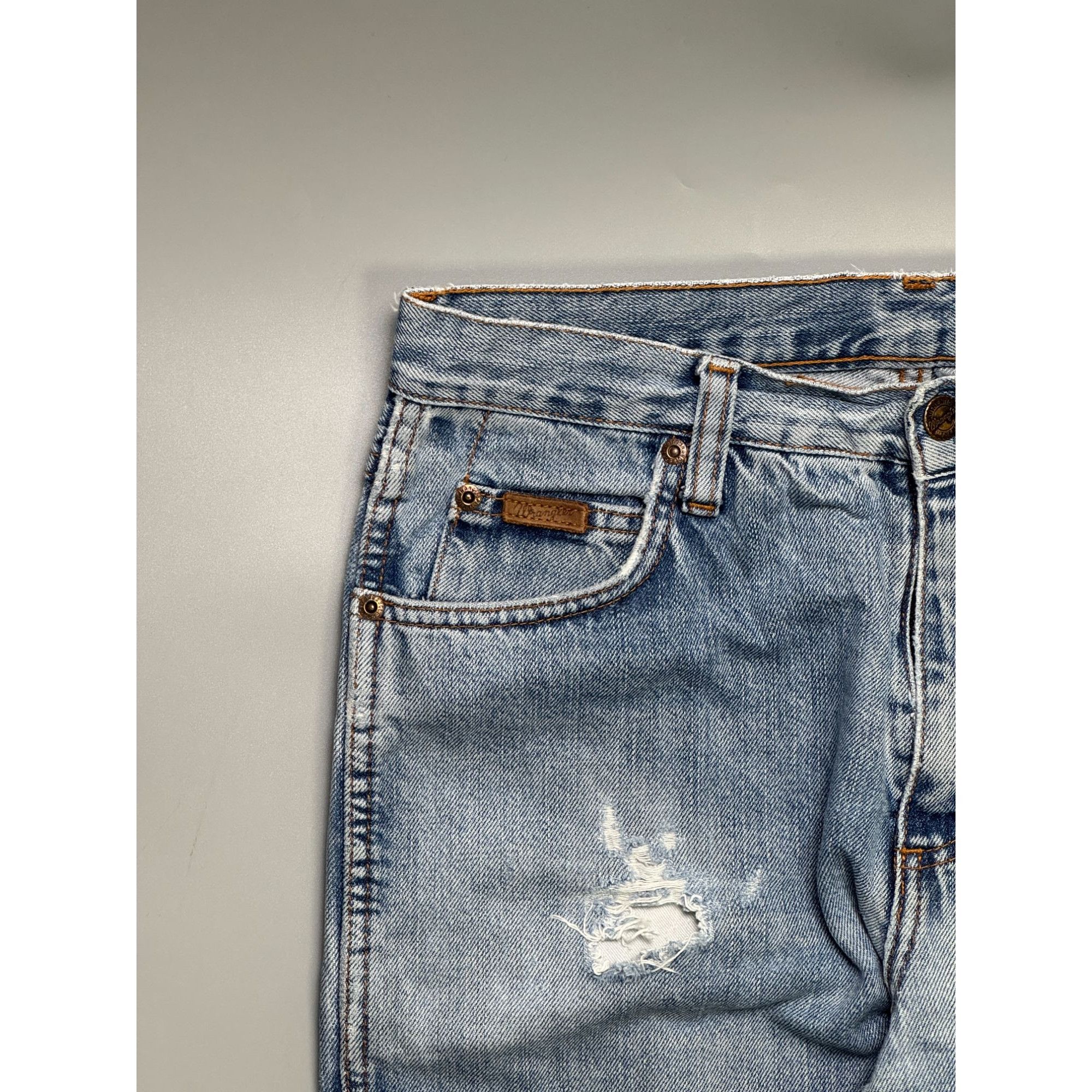 Wrangler Wrangler Texas Light Wash Distressed Denim Jeans (Y1139) Size US 30 / EU 46 - 4 Thumbnail