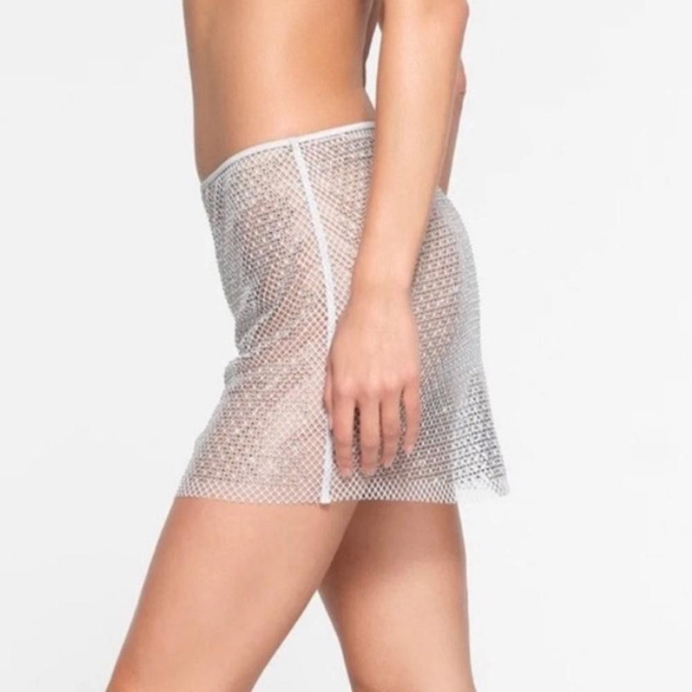 SKIMS Swarovski x Skims Stretch Net Silver Mini Skirt Small Size 27" / US 4 / IT 40 - 2 Thumbnail