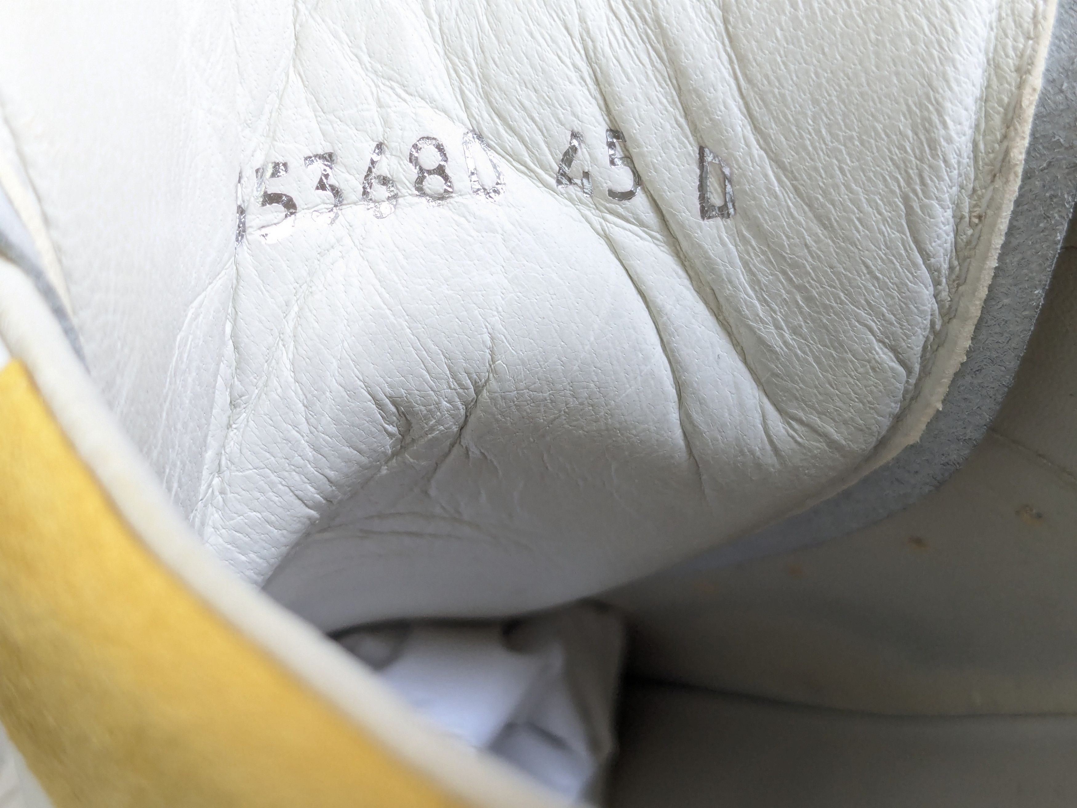 Alexander McQueen Alexander McQueen Oversized Larry Sneakers White Yellow 12 Size US 12 / EU 45 - 12 Thumbnail