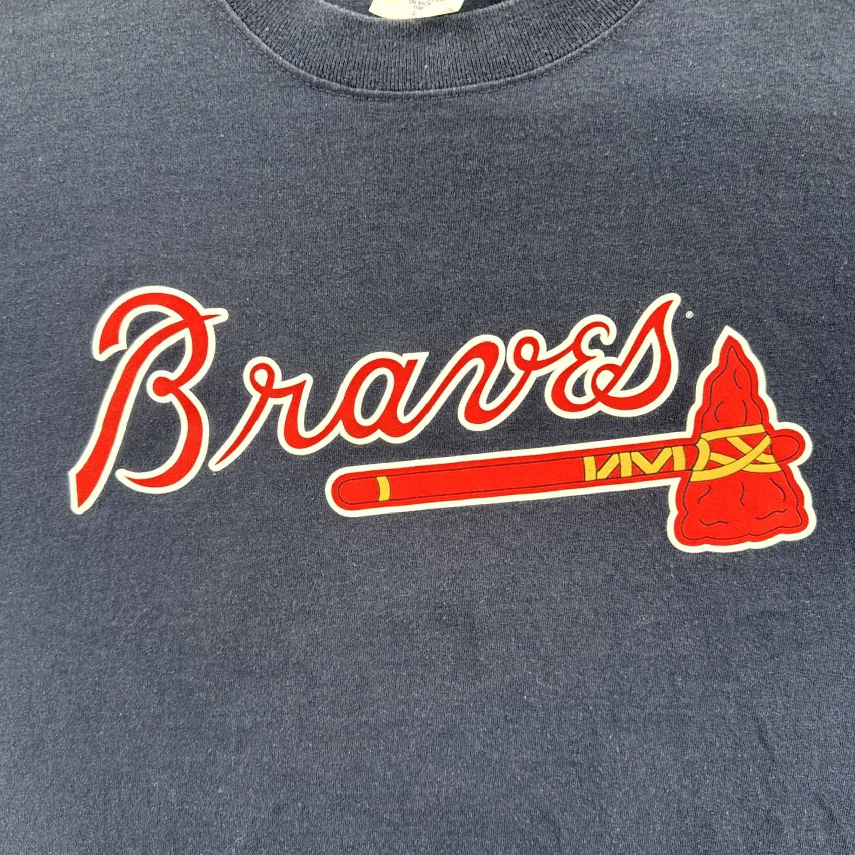 MLB VINTAGE Majestic Mens Large Blue T Shirt Atlanta Braves 25 A. Jones MLB Baseball Shirt Mens 90s Sports USA Size US L / EU 52-54 / 3 - 6 Thumbnail