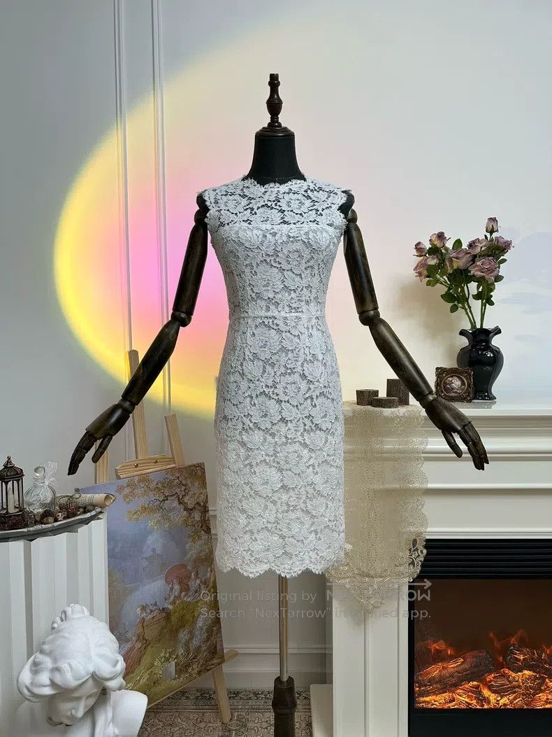 Valentino Heavy texture floral lace sleeveless temperament