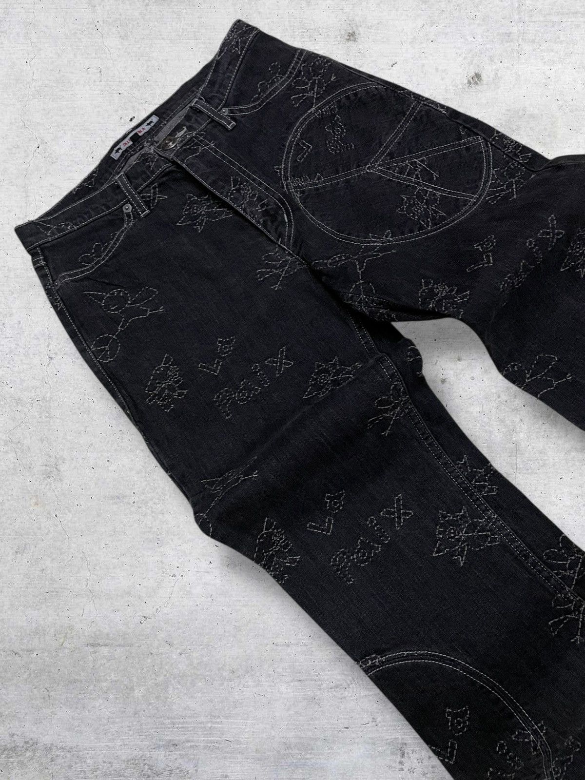 Hysteric Glamour VINTAGE OLLEBOREBLA OG JAPAN DESIGNER STREETWEAR PEACE DENIM Size US 27 - 7 Thumbnail
