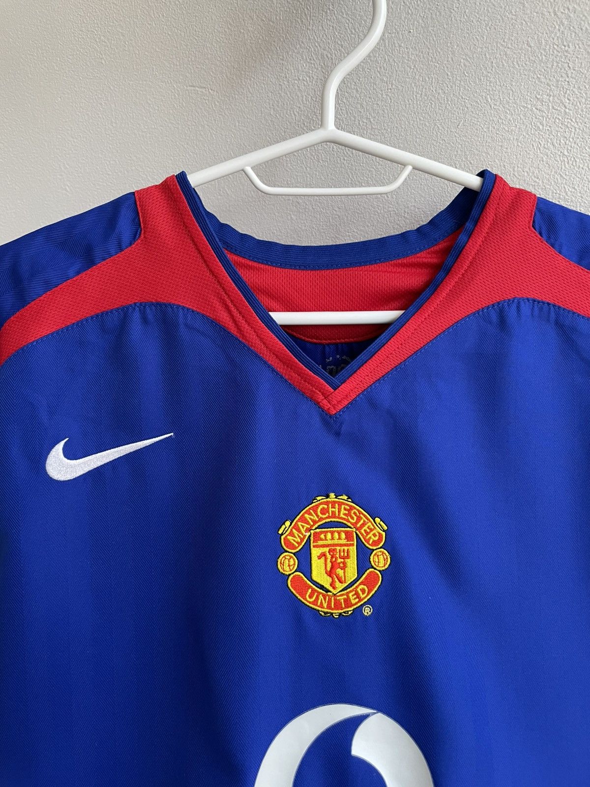 Nike MANCHESTER UNITED 2005 2006 AWAY FOOTBAL SHIRT SOCCER JERSEY Size US M / EU 48-50 / 2 - 6 Thumbnail