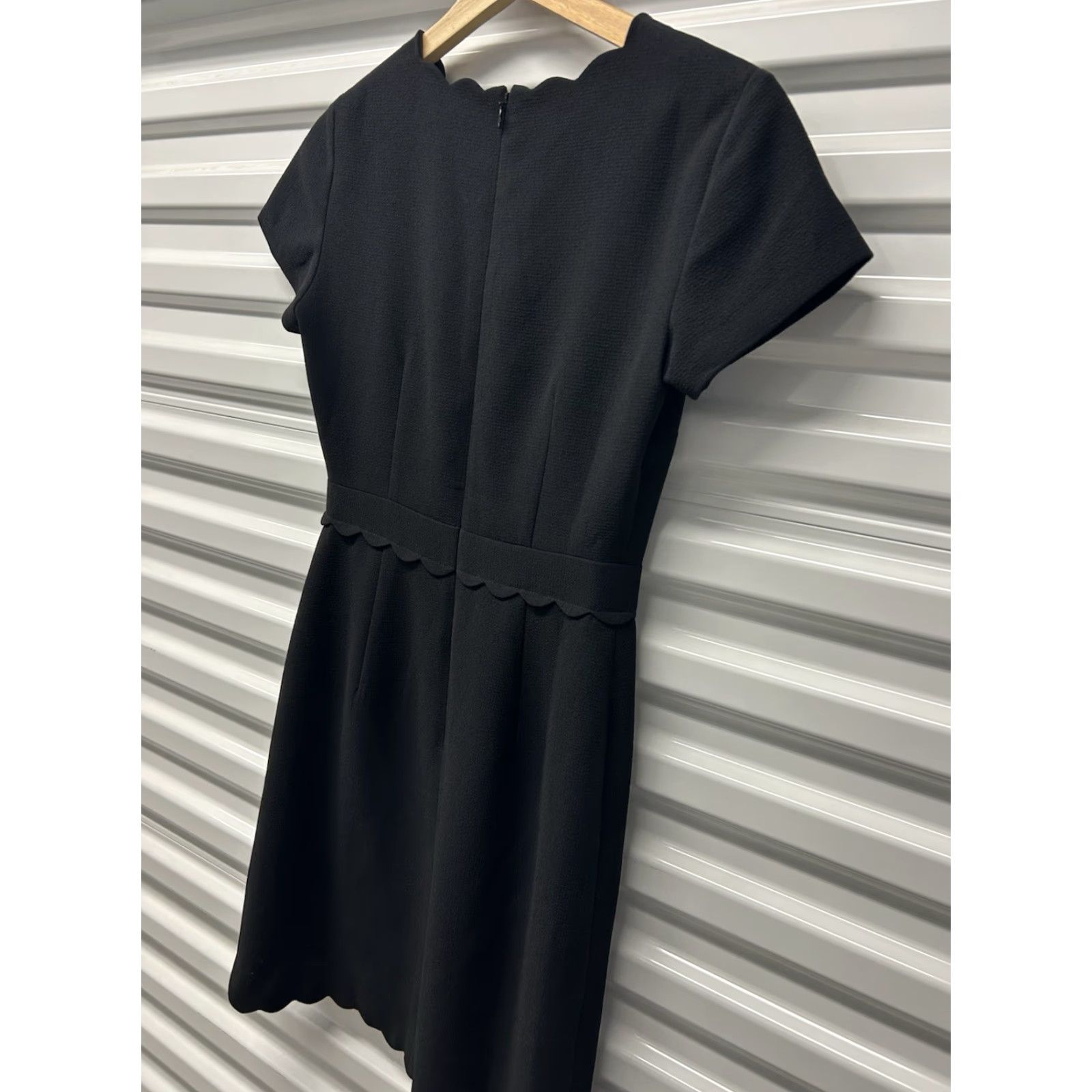 Club Monaco Club Monaco Women’s Black ZipUp Sheath Dress 00 Mini Above Knee Flutter Short Sleeve Round Neck Formal Party Wedding Size XXS / US 00 / IT 34 - 4 Thumbnail