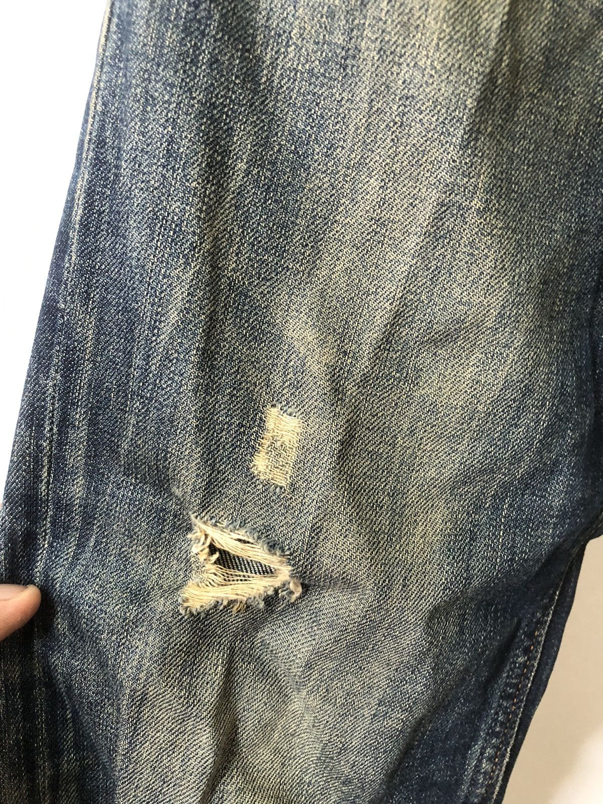 Diesel Diesel Distressed Denim Jeans waist 33 Size US 33 - 5 Thumbnail