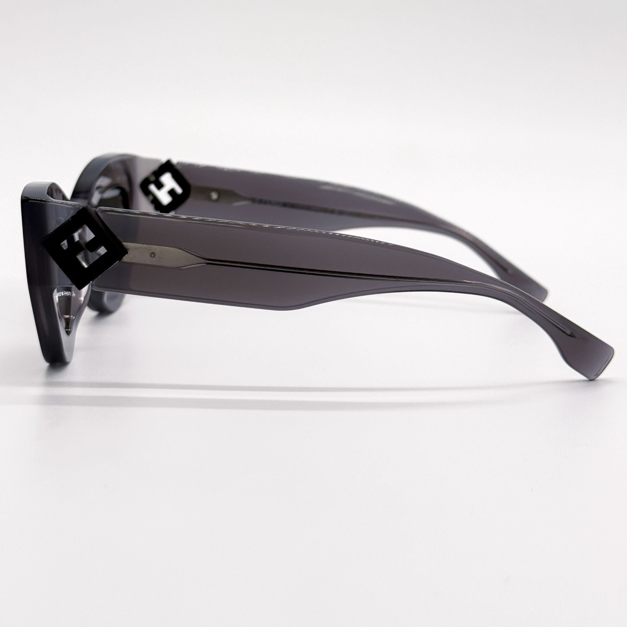 Fendi NEW FENDI SUNGLASSES FE40146I 20A GRAY WOMEN EYEWEAR FENDI Size ONE SIZE - 8 Thumbnail