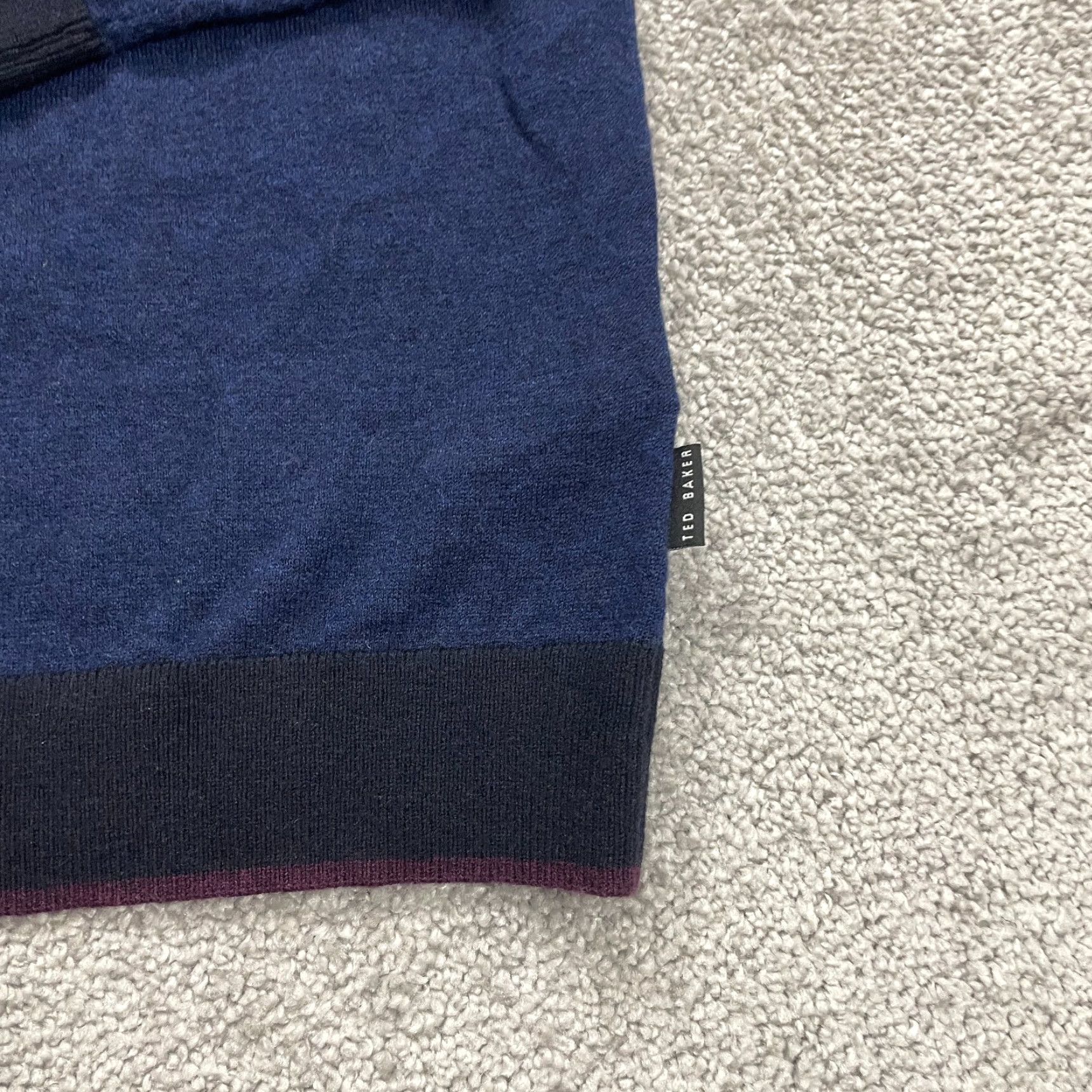 Ted Baker Ted Baker Sweater Mens Large Navy Blue Crew Neck Wool Raglan Sleeve Knit Pullover Regular Fit Accessories Logo Men Clothing Size US L / EU 52-54 / 3 - 4 Thumbnail