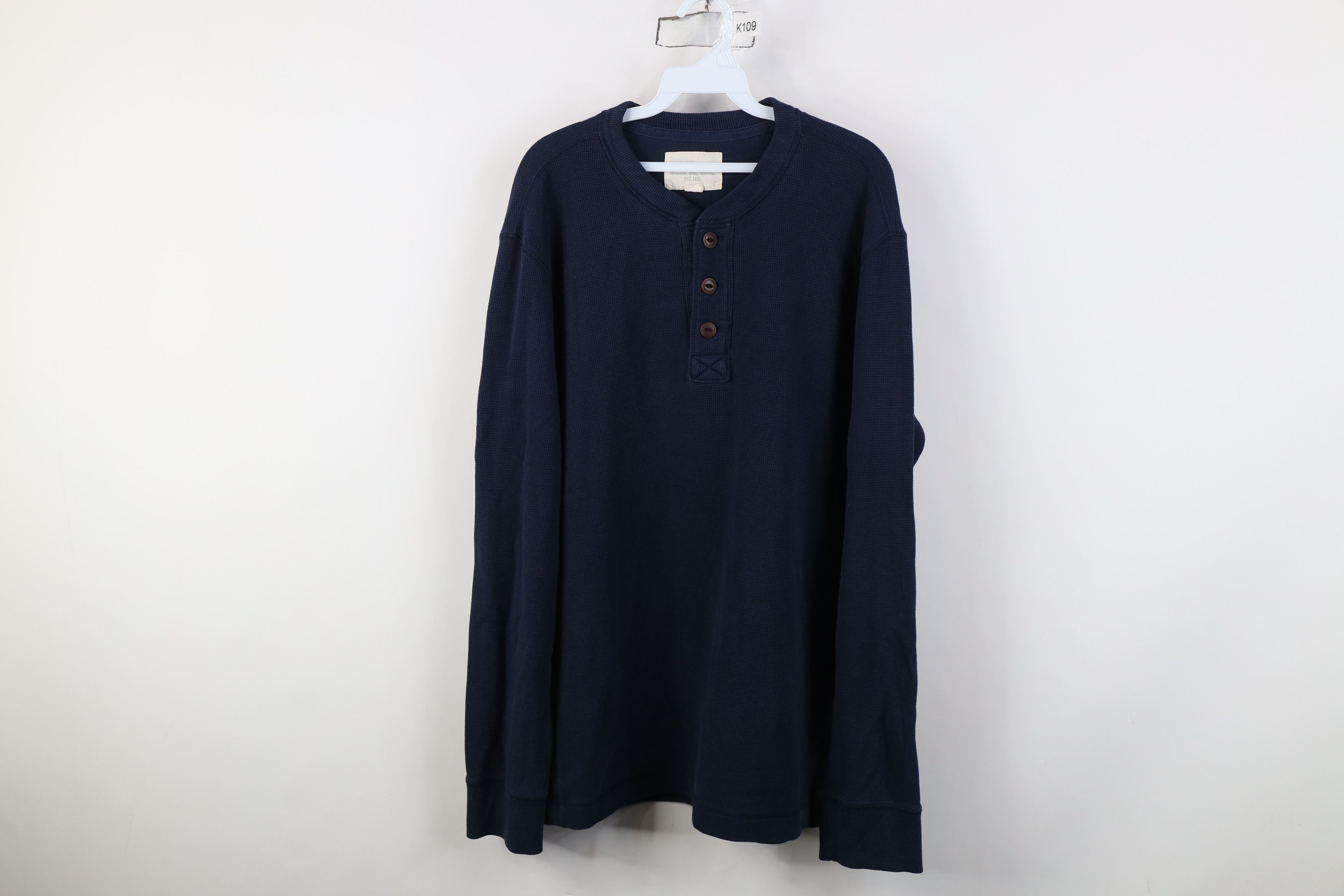 Eddie Bauer Vintage Eddie Bauer Heavy Thermal Waffle Knit Henley T-Shirt Size US L / EU 52-54 / 3 - 1 Thumbnail